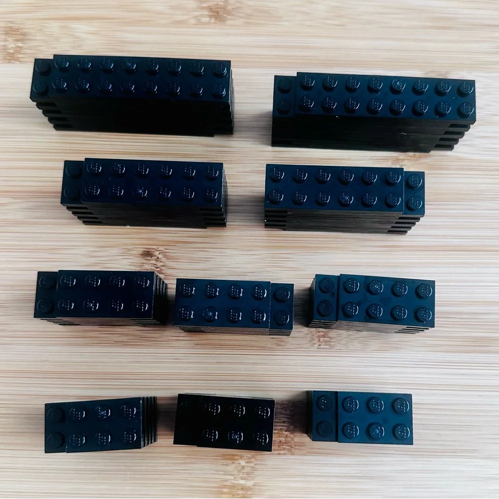 BULK LEGO - 100 Lego Black Blocks 2x3, 2x4, 2x6 & 2x8 Bricks